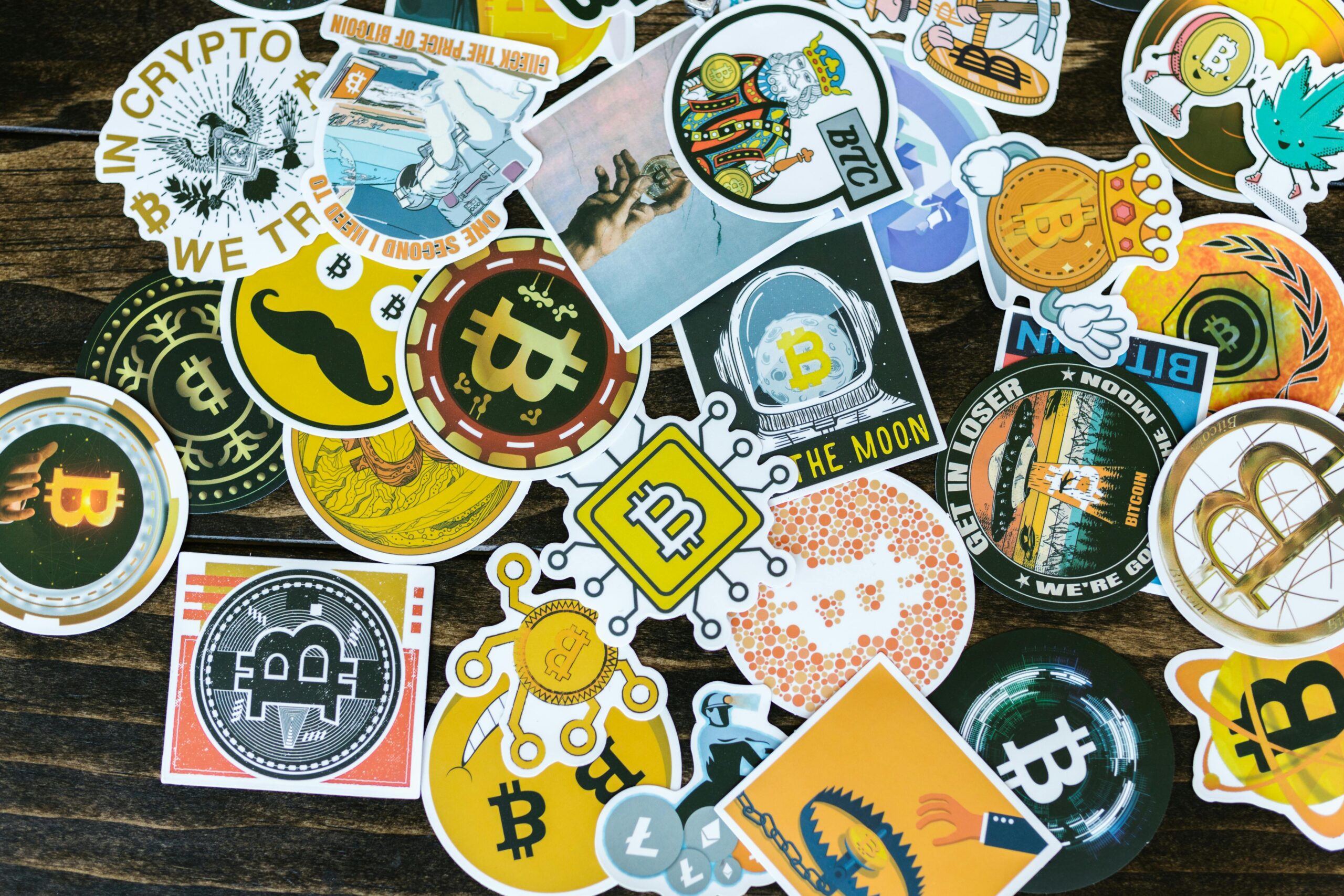 Blockchain and Decentralized Social Networks